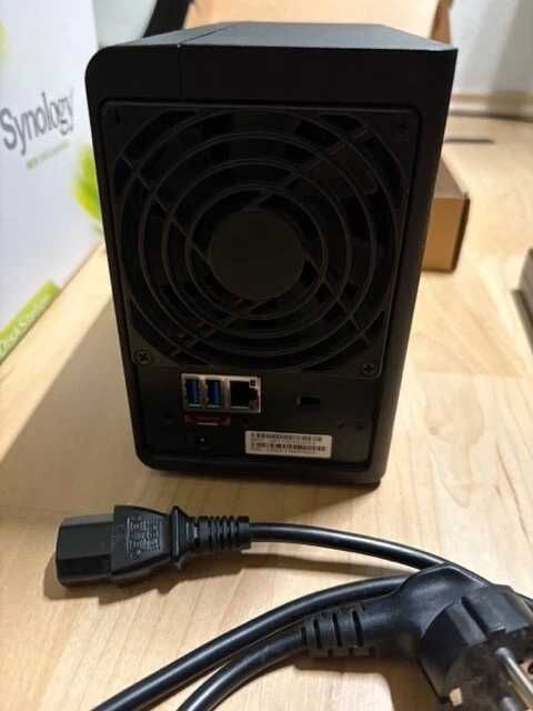 Synology DiskStation DS214play 2x3TB HDDs