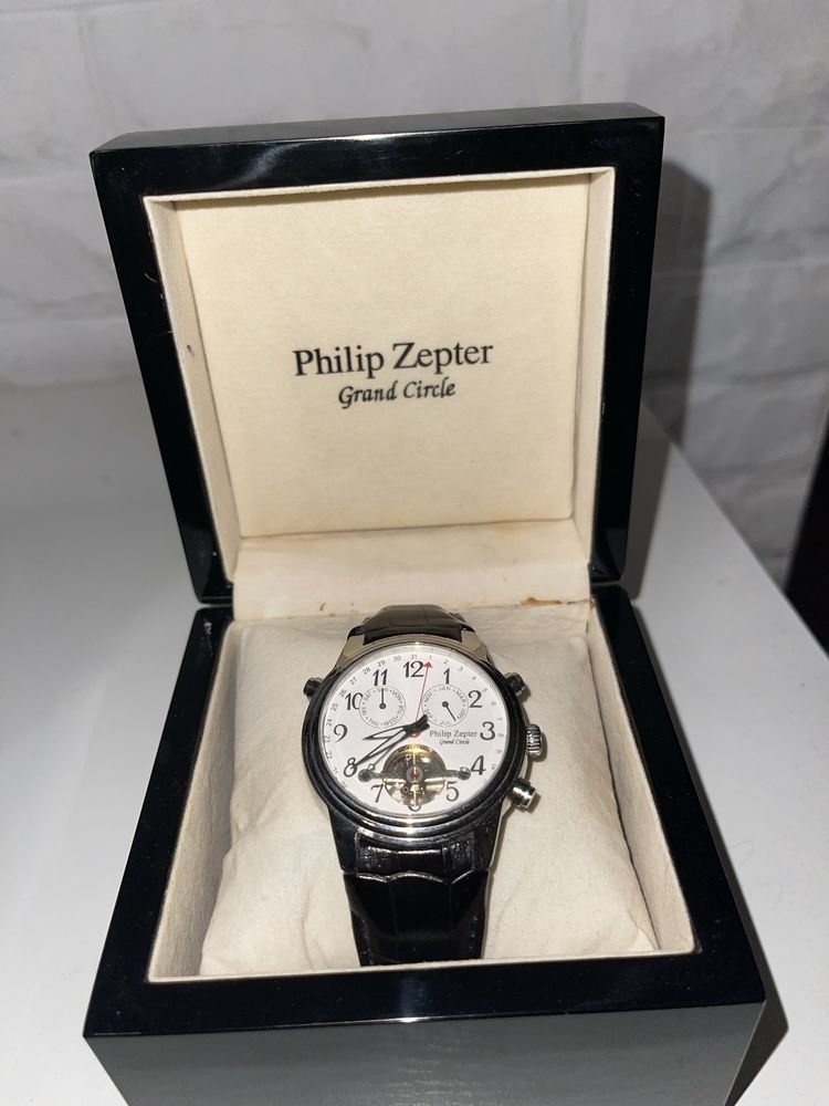 Часовник Philip Zepter