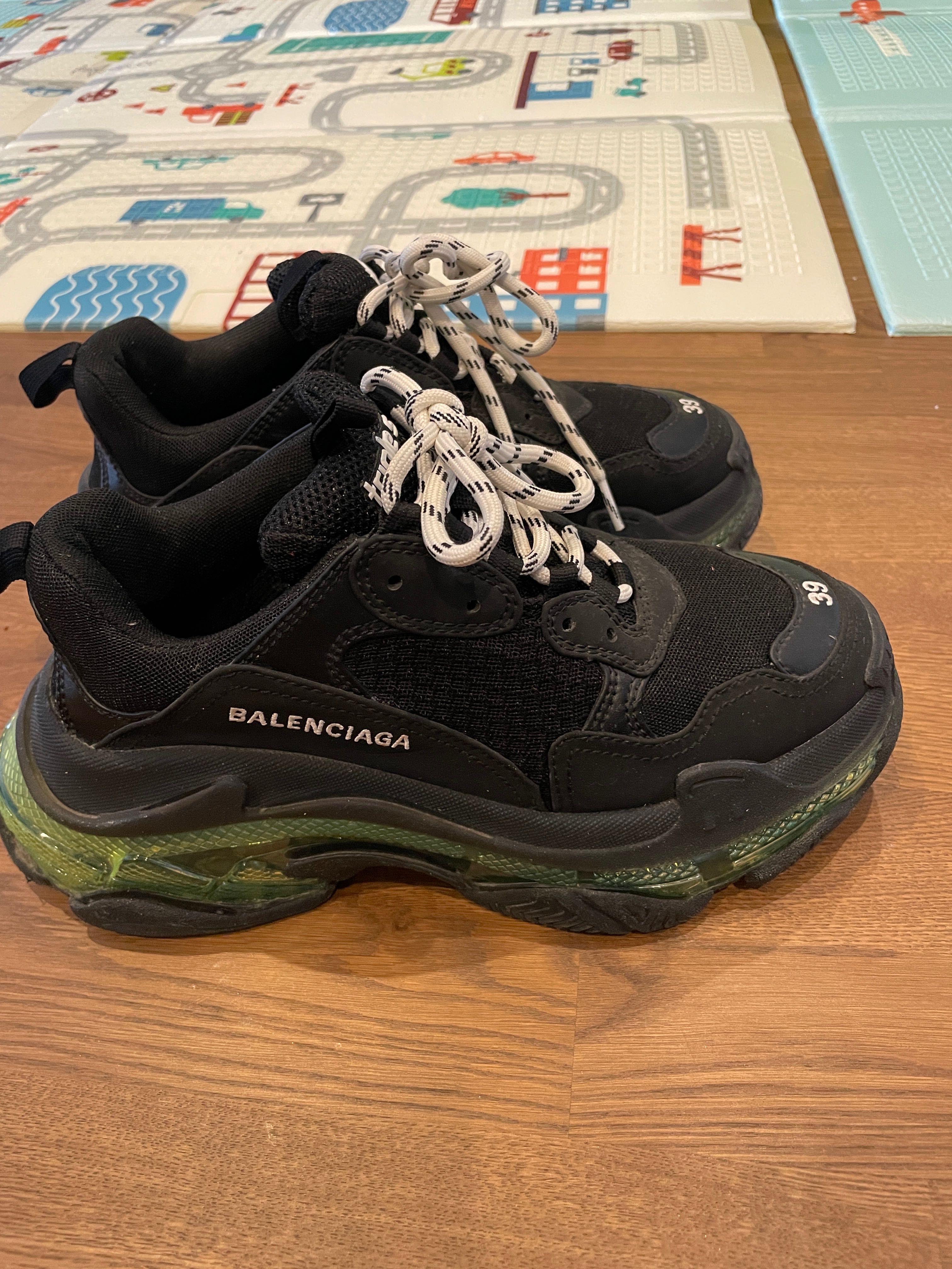 Balenciaga Triple S marimea 39, 100% originali