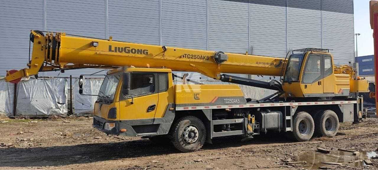 Aвтокран Liugong TC320C5L 32 тонн. В наличии