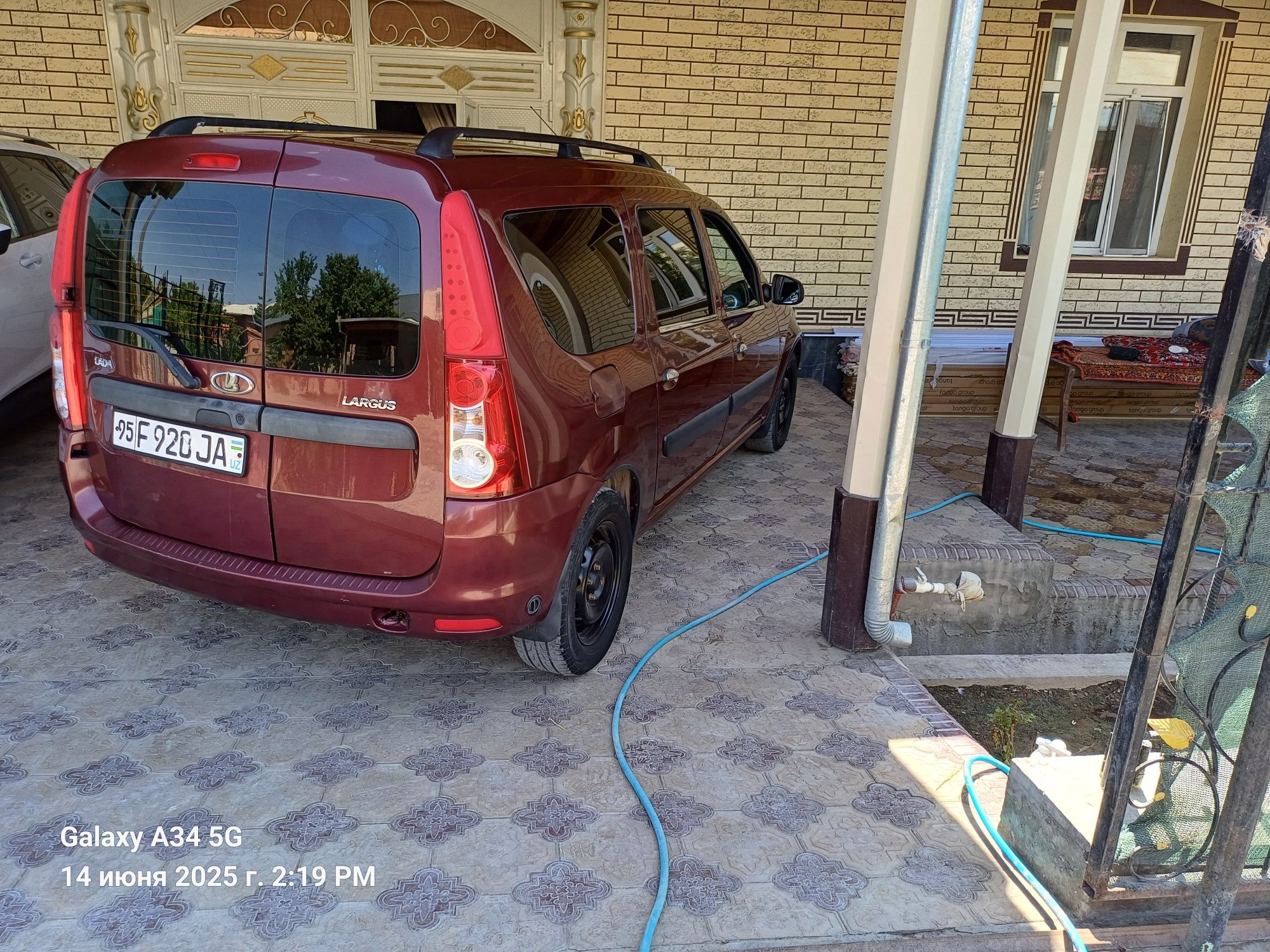 Lada largust satiladi
