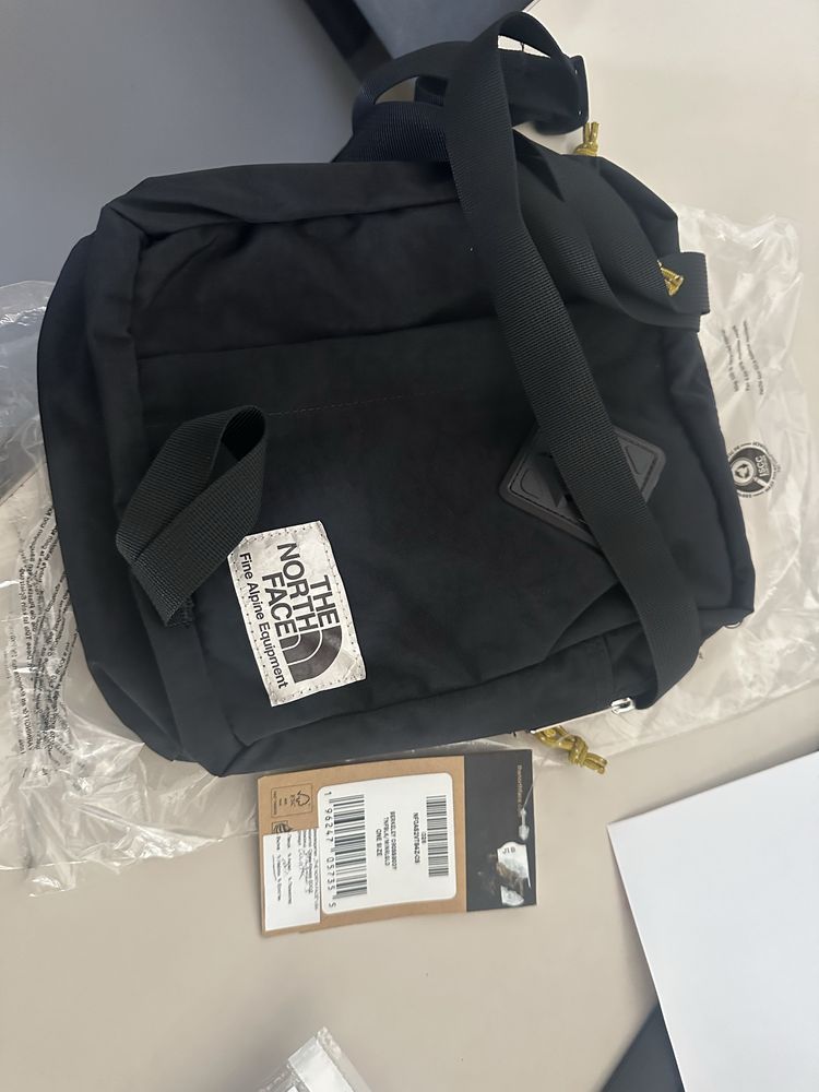 Чанта north face