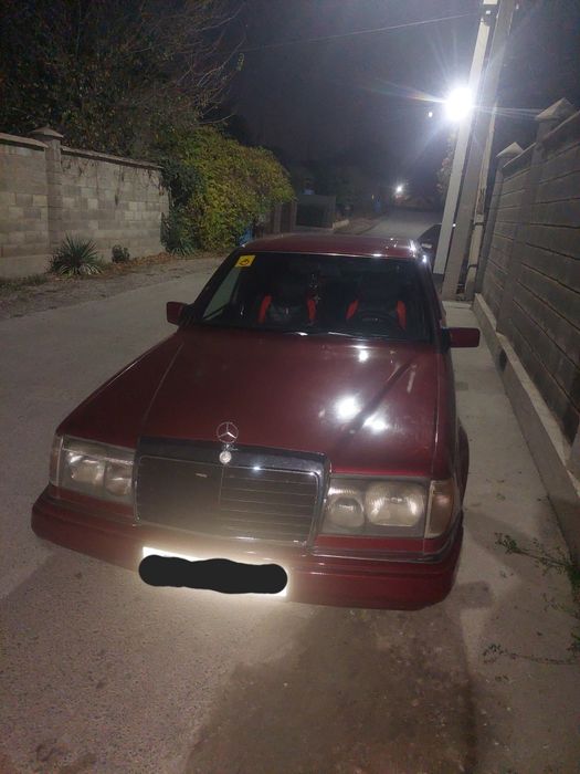 Продаётся  мерс Е 200