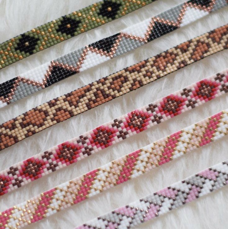 Bratari din margele , Handmade