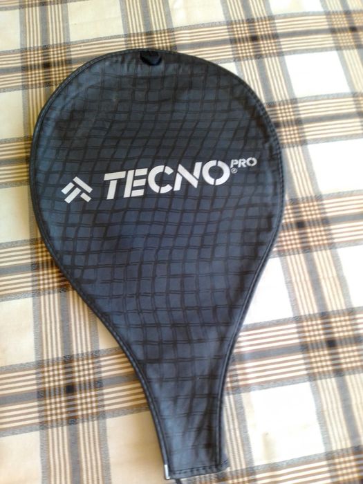 Калъфи за тенис ракети