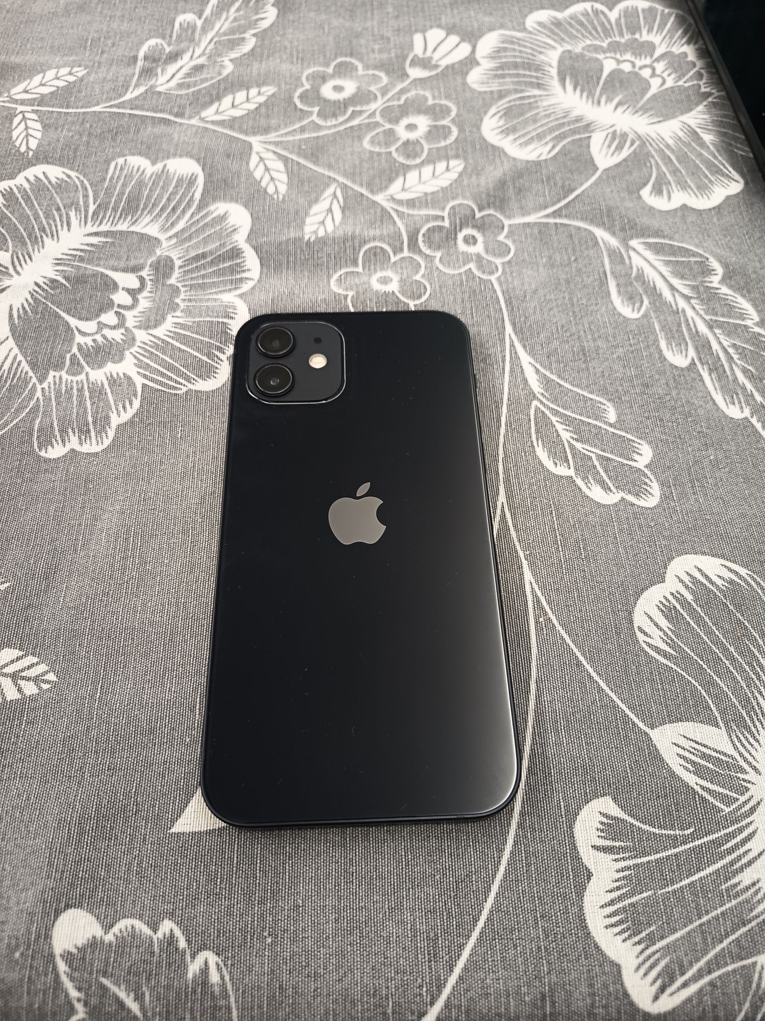 Iphone 11 64 gb.