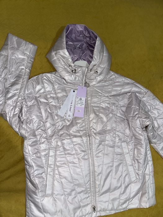 Женская куртка продам срочно Hannan luini