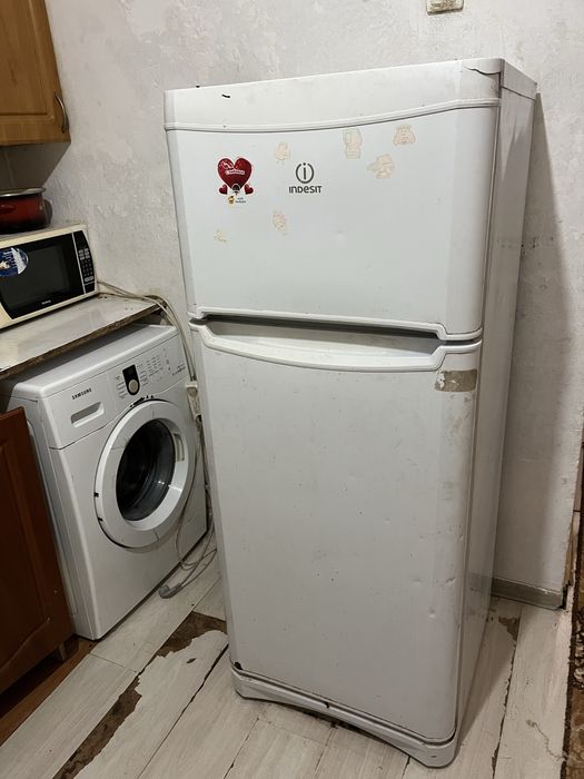 Холодильник рабочий 30 000