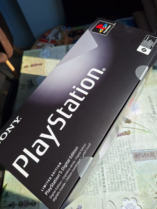 Sony PlayStation 5 Slim 30th Anniversary limited disk edition+игра