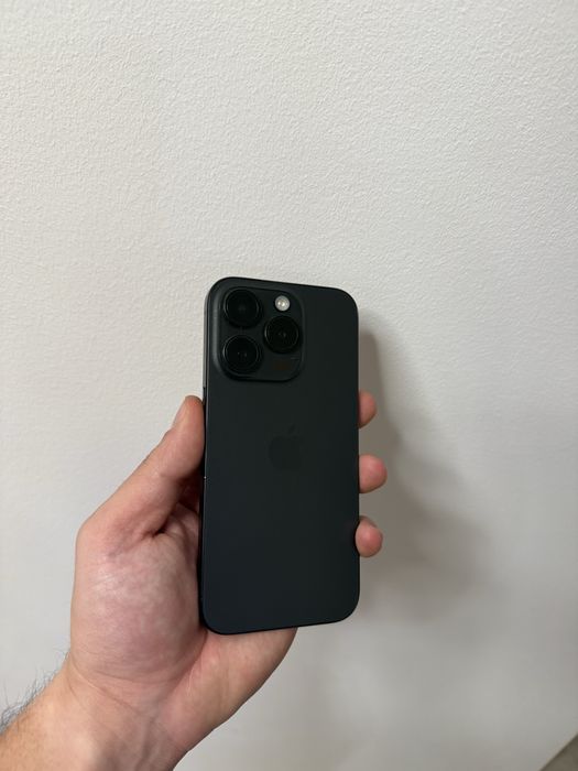 IPhone 15 Pro 99% bat  256GB, garanție, factura, Negru, Neverlocked