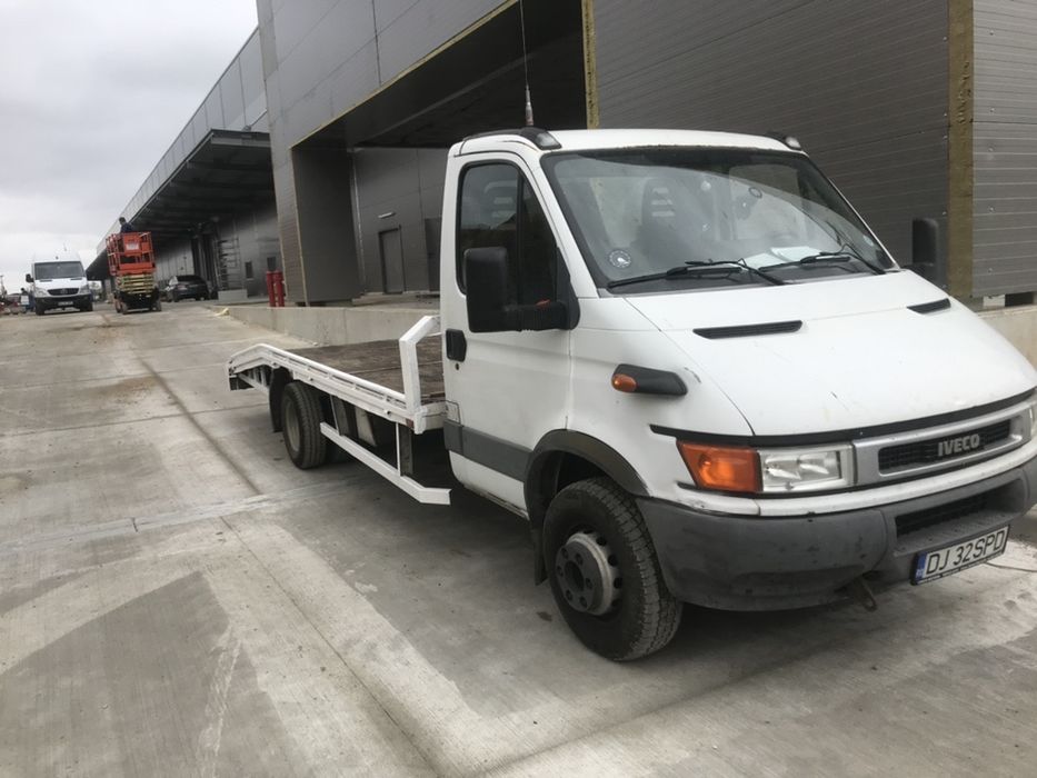 Transport cu trailer si platforma