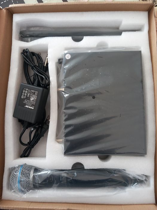 Microfon fără fir QLXD4 BETA 58A clonă