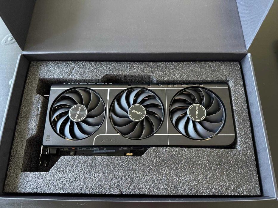 Placa video ASUS Radeon RX 9070 PRIME OC EDITION 16GB DDR6 256-bit