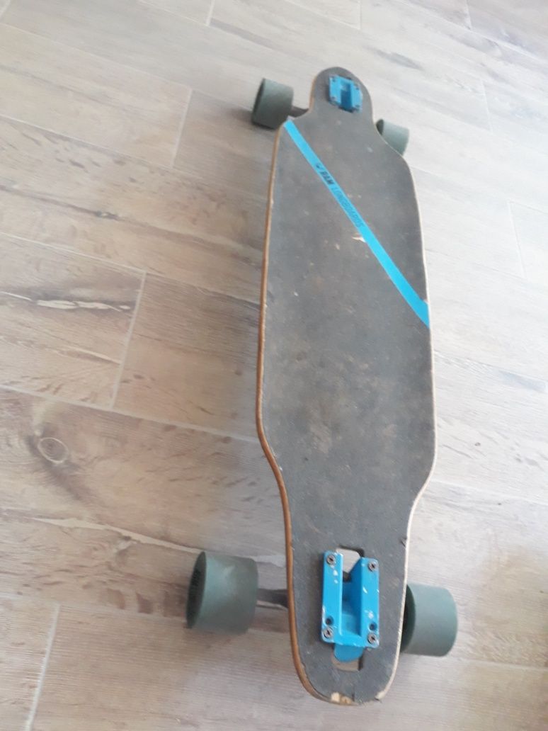 Longboard ram skateboard