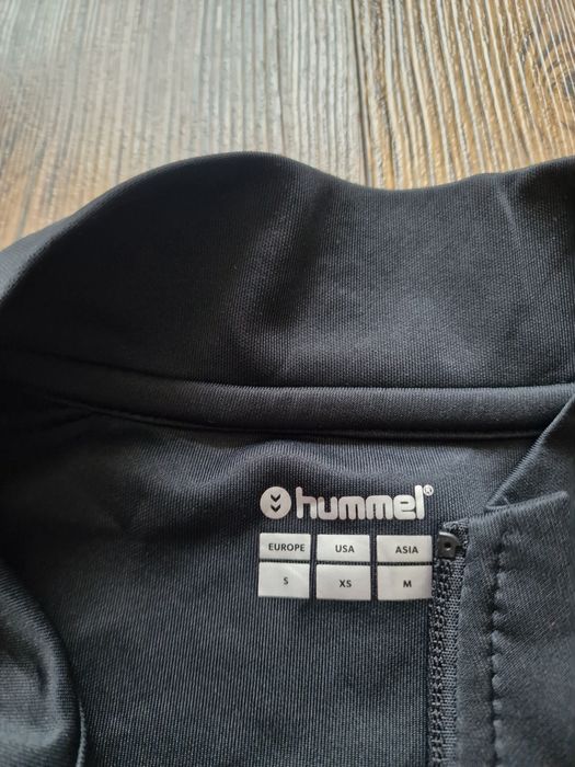 Страхотен спортен  комплект анцунг HUMMEL x Denmark National размер S