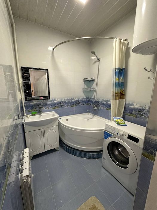 Beruniy metro yonida