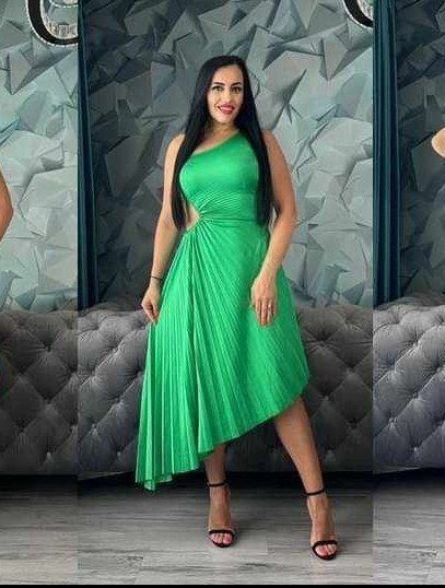 Rochie marime universala
Rochia este accel verde deschis

90 lei - ada