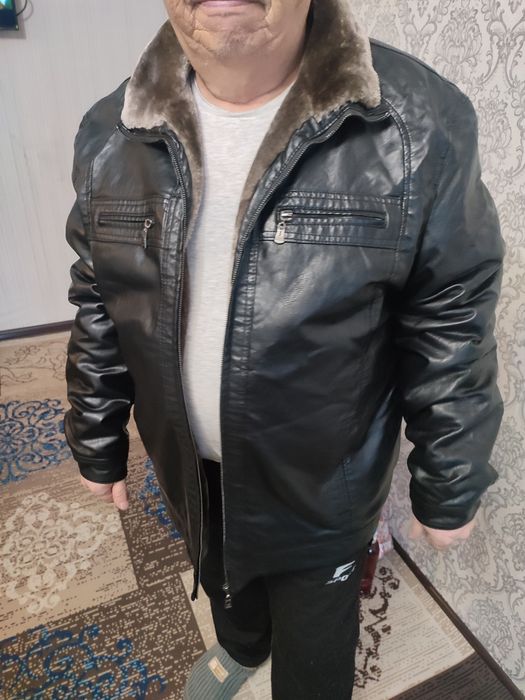 Продам куртку демисезонную