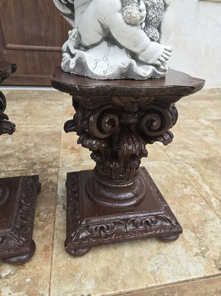 Set de 3 suporți pentru statuete sau flori din lemn .