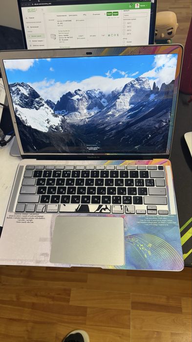 Продам макбук (macbook air 13 m1) 16g