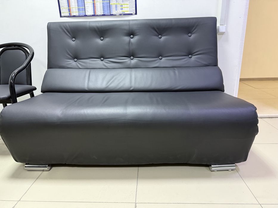 Диван для офиса или кафе