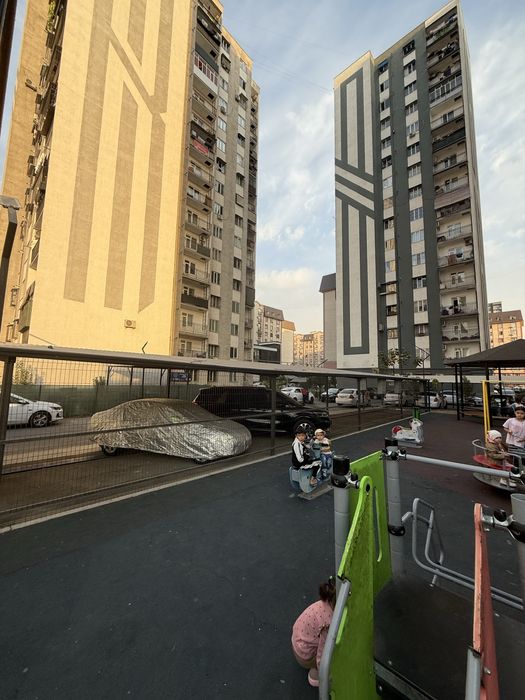 Срочна квартира сотилади яшнабод тумани чикалив метро енида