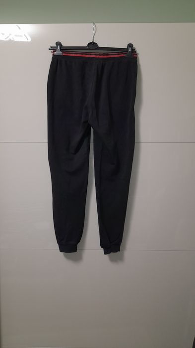 Pantaloni negri M