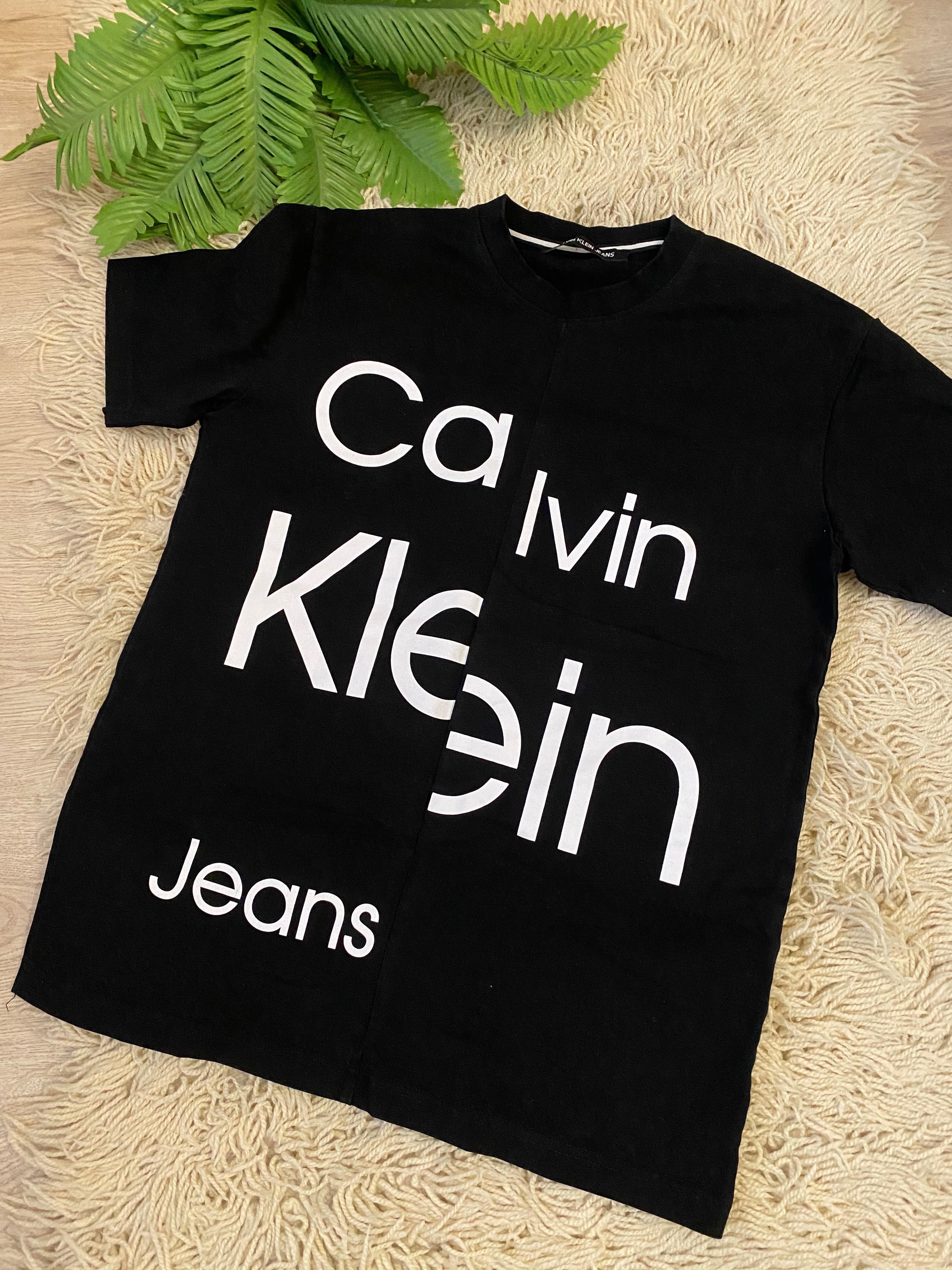 Тениска Calvin Klein!