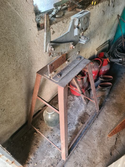 Продавам ,точило за ножове