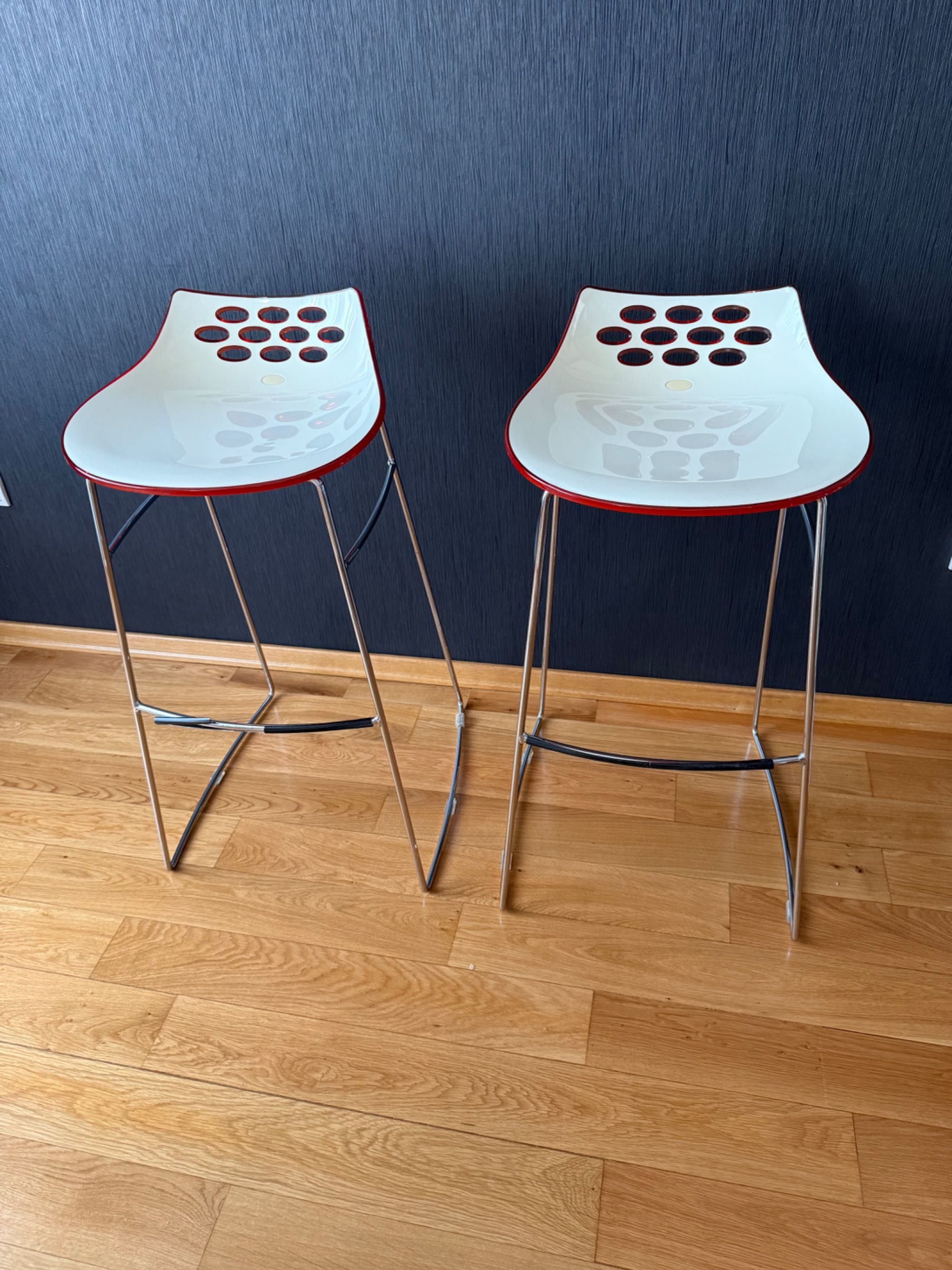 Трапезна маса “Calligaris” с 6бр трапезни стола и 2бр бар стола
