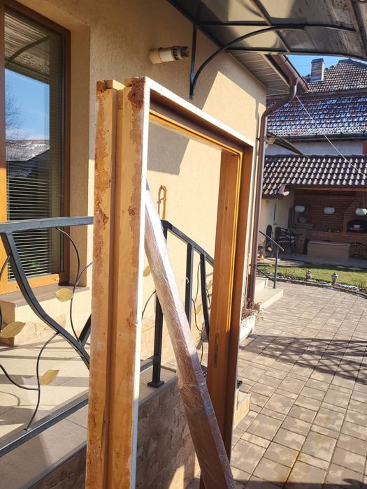 Usa interior lemn brad