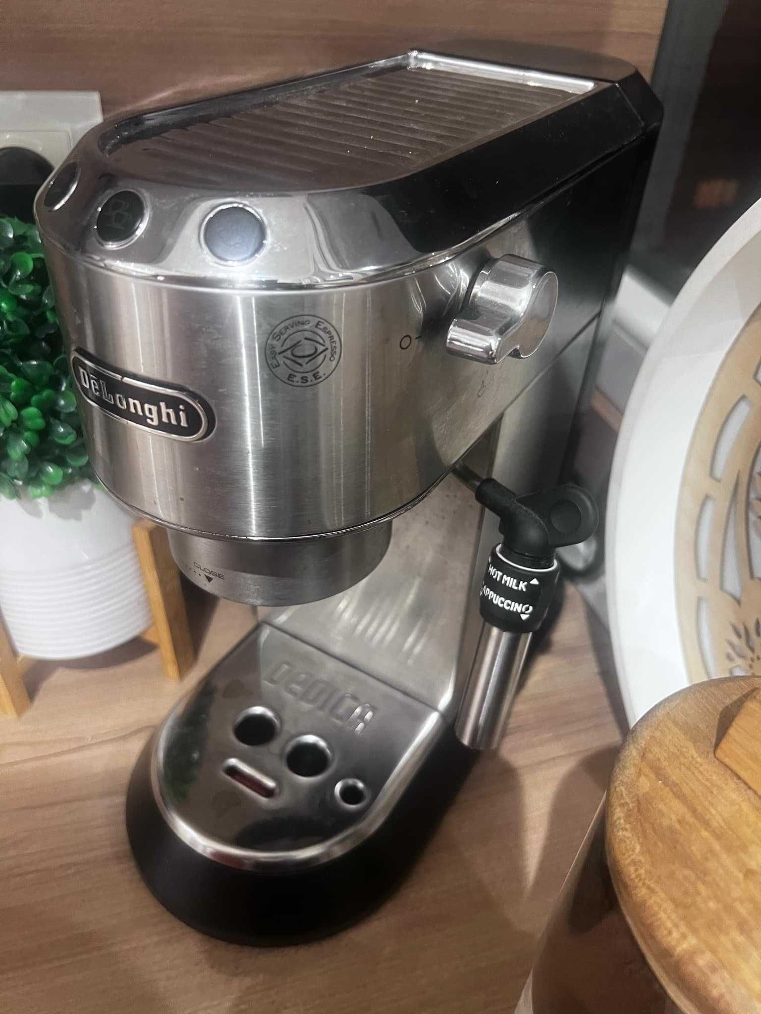 Кафемашина Delonghi EC