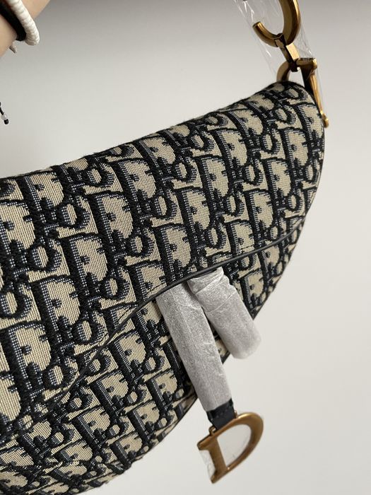 Geanta Dior, nou nouta