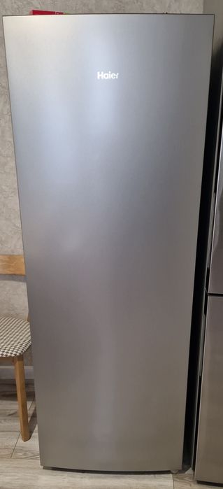 Продам морозильную камеру