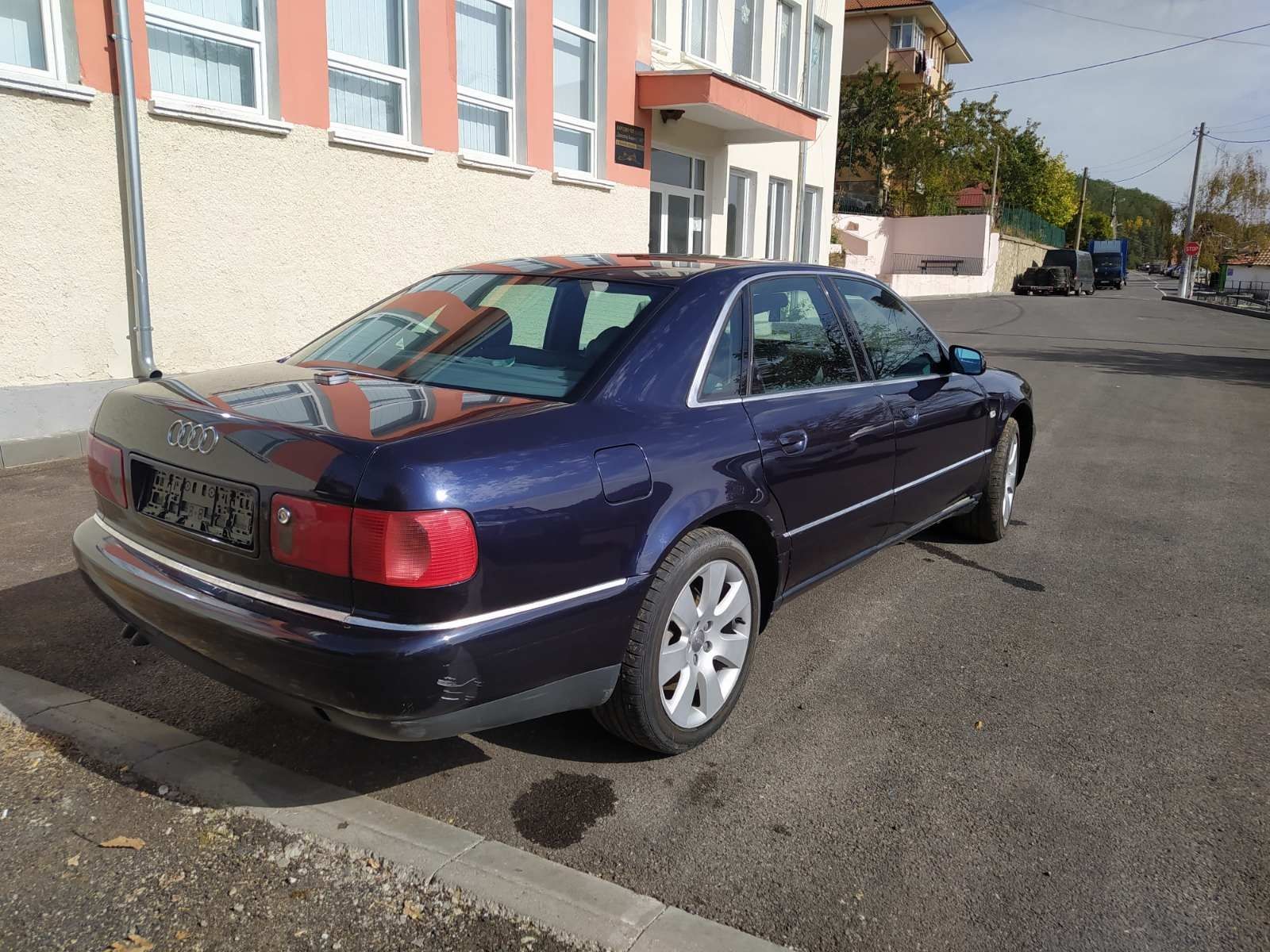 Audi a8 d2 2.5tdi  180 ps. 2000 годинана части