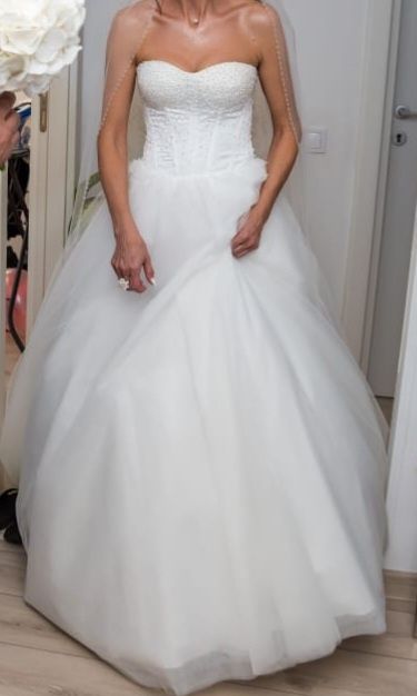 Vand rochie mireasă