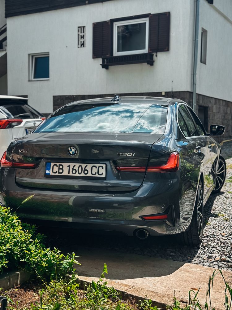 BMW 330i / XDrive / Sport Line / Камера / FULL LED / Подгрев
