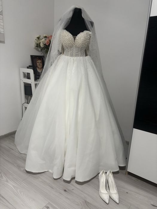 Vand rochie de mireasa + voal