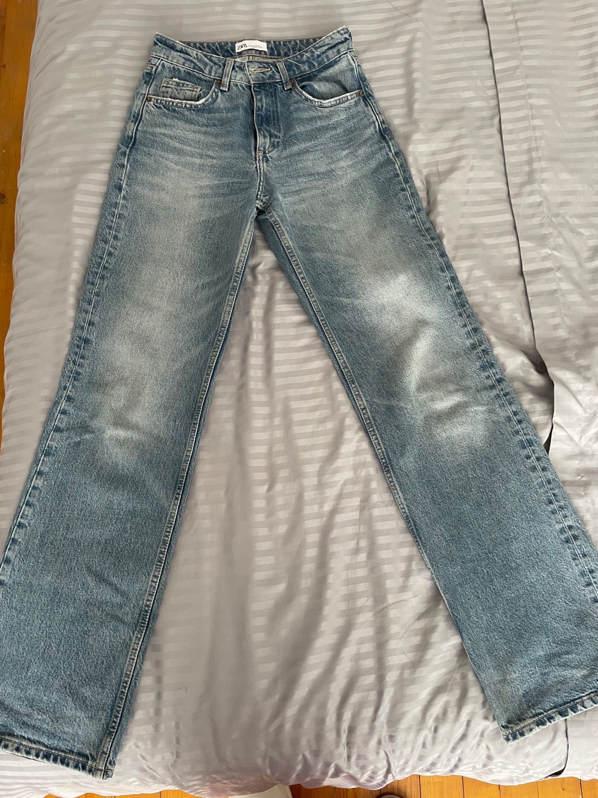 Дънки средна талия ZARA