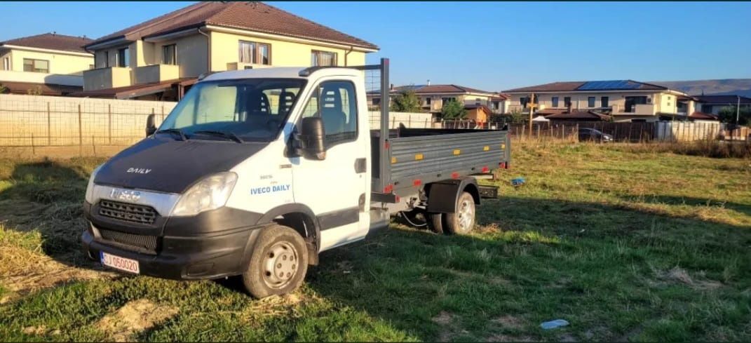 Transport agregate de balastiera. Debarasari șantier.