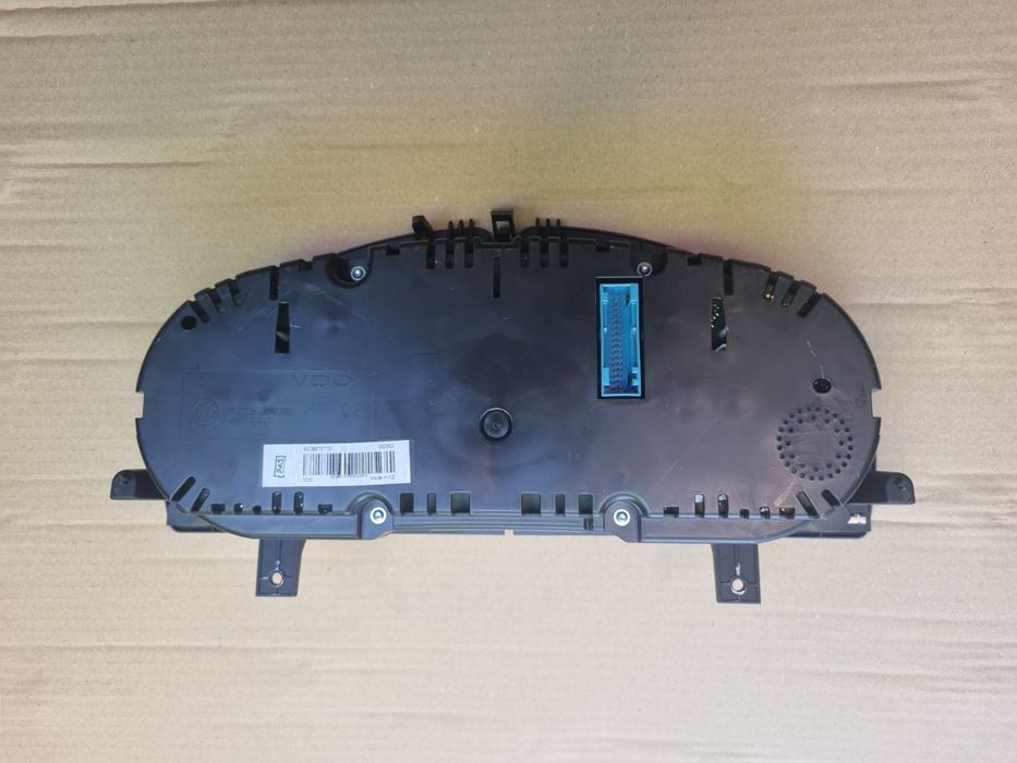 Ceasuri bord Passat B7 CC UK