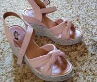 Дамски розови сандали от естествена кожа