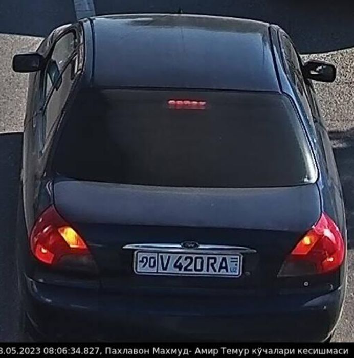 Форд Мондео 2 1997 года выпуска  сотилади