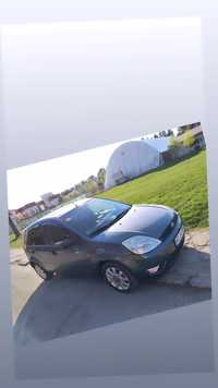Vând Ford Fiesta 1.3 benzina 2003