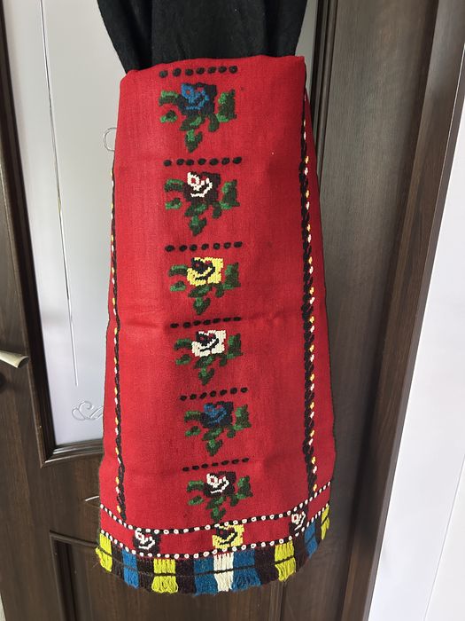 Автентична дамска носия