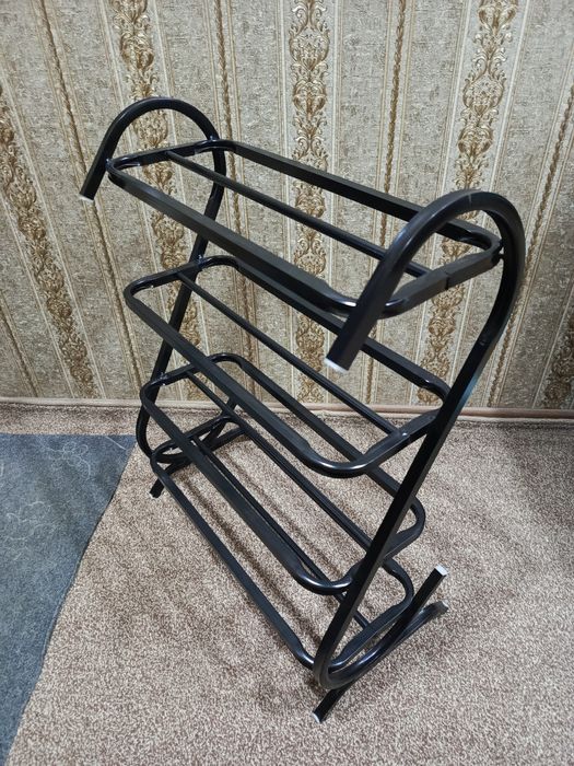 Срочно! Продаётся новая подставка для обуви!