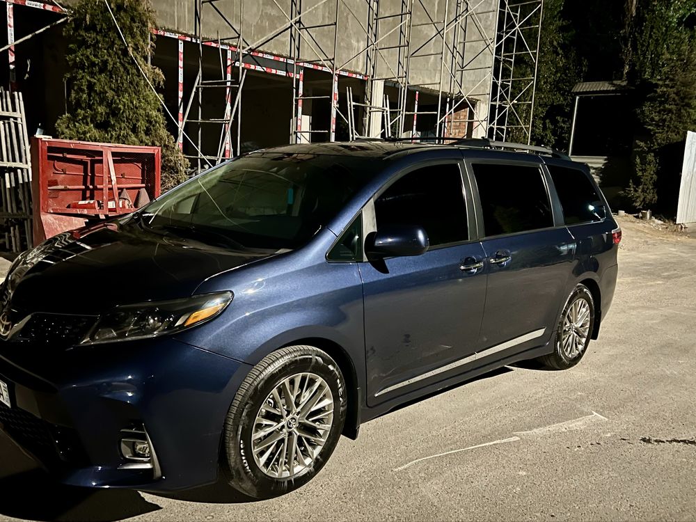 Toyota sienna 2018 srochno sotiladi