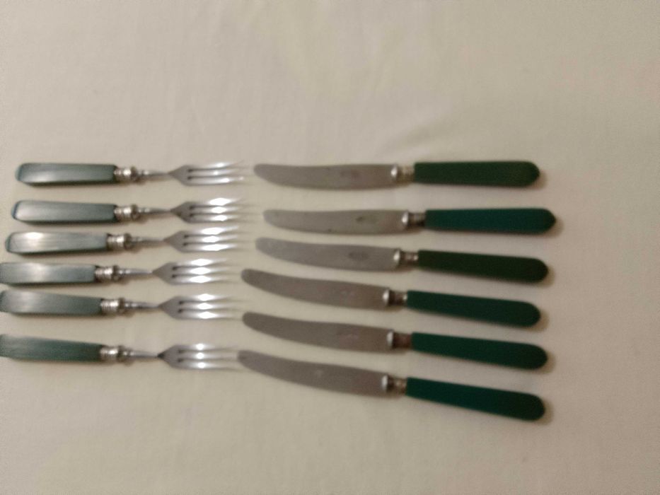 прибори за хранене ростфери