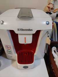 Кафе машина elektrolux с капсули лаваца