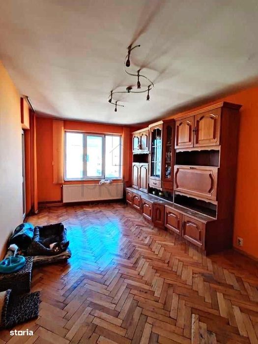 OLIMPIA STADION - LIFT - 4 cam - 2 bai - 2 balcoane - debara - central